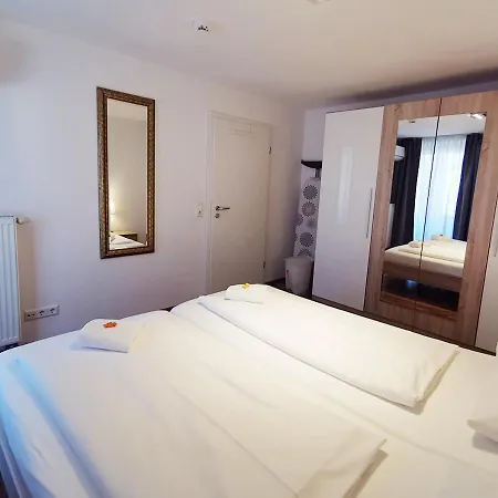 Cf15 75m2 Duplex With Ac And Balcony Heidelberg