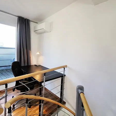 Lejlighed Cf15 75m2 Duplex With Ac And Balcony *